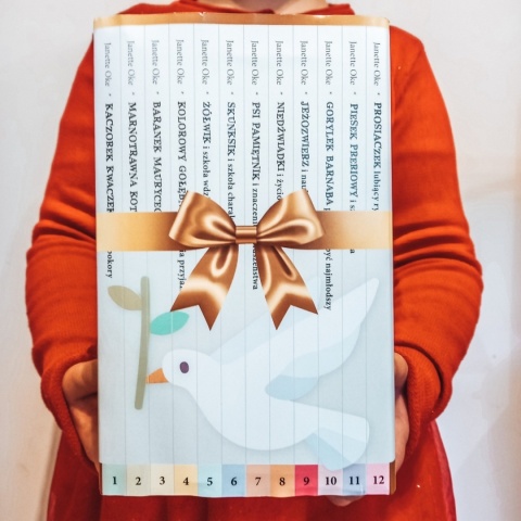 PAKIET PREZENTOWY: SZKOŁA CHARAKTERU - 12 książek + CD-MP3 + numerowana zakładka