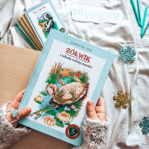 PAKIET PREZENTOWY: SZKOŁA CHARAKTERU - 12 książek + CD-MP3 + numerowana zakładka