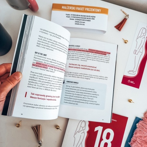 Nowość! PAKIET PREZENTOWY: 18 pomysłów na okazanie miłości żonie + ...mężowi + dodatek + zakładki